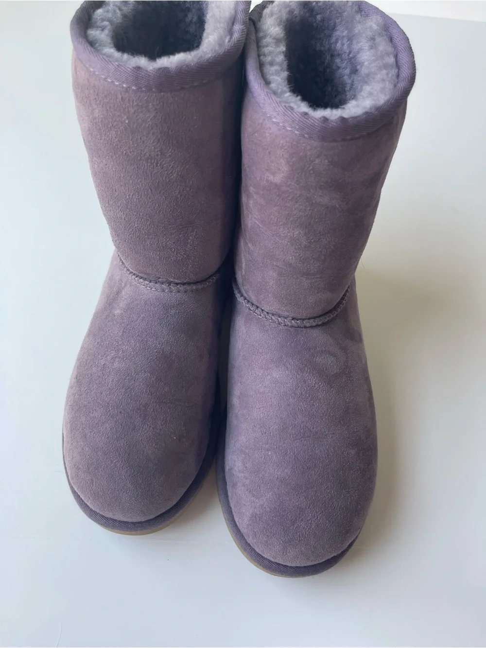 UGG girls classic